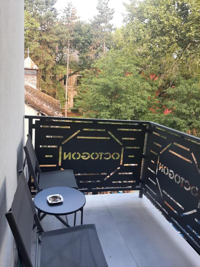 Octogon Hotel ไบเลเฟลิกซ์ ภายนอก รูปภาพ