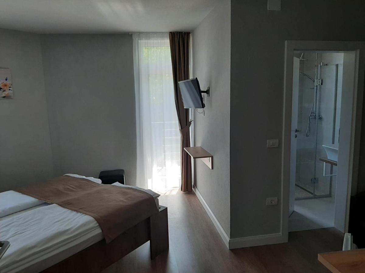 Octogon Hotel ไบเลเฟลิกซ์ ภายนอก รูปภาพ