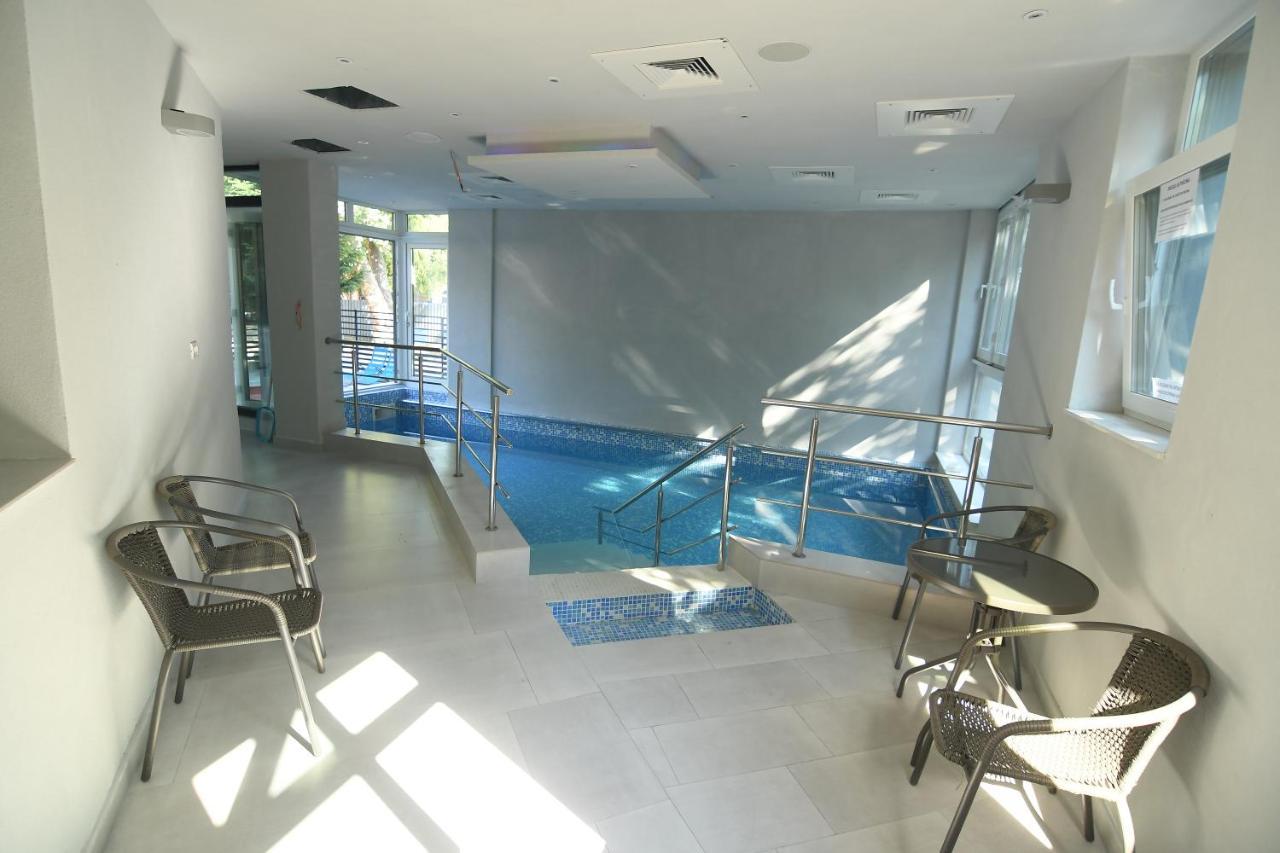 Octogon Hotel ไบเลเฟลิกซ์ ภายนอก รูปภาพ
