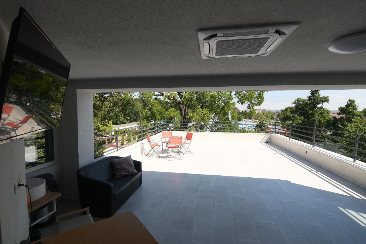 Octogon Hotel ไบเลเฟลิกซ์ ภายนอก รูปภาพ